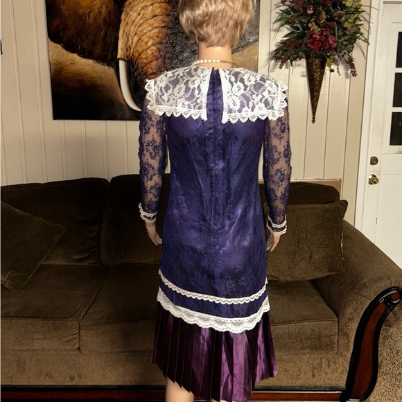 Jessica McClintock • Size 8 • Vintage • Dress • Purple • Floral Lace • Victorian - Picture 11 of 16